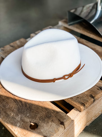 Billie Hat, Cream